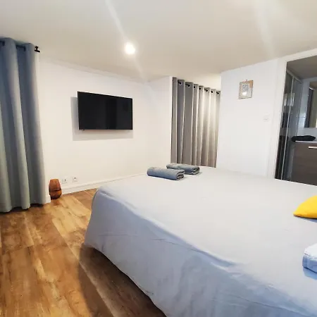 Charmant T2 Proche Plage Avec Terrasse Privative Royan Esterno foto
