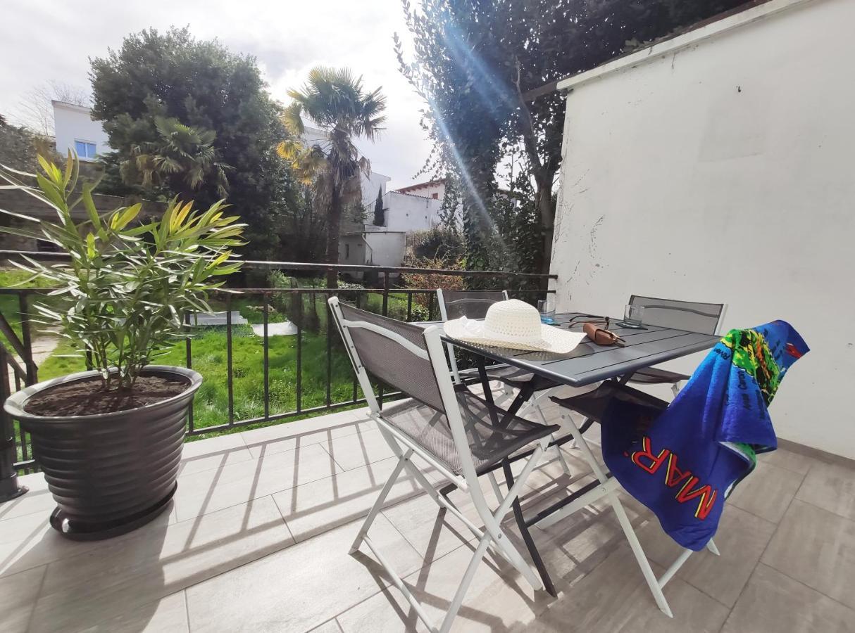 Apartment T2 Proche Avec Terrasse Privative *